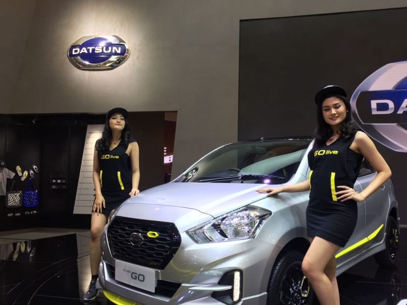 Foto Istimewa: Datsun Go di kelilingi spg cantik di GIIAS 2018.