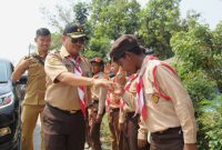 Wakil Bupati Indramayu H. Supendi yang juga Ketua Gerakan Pramuka Kwartir Cabang Indramayu membuka secara resmi kegiatan perkemahan yang diikuti oleh Pramuka Penggalang dan Penegak se Kwartir Ranting Kroya, Senin (14/08/2018) 