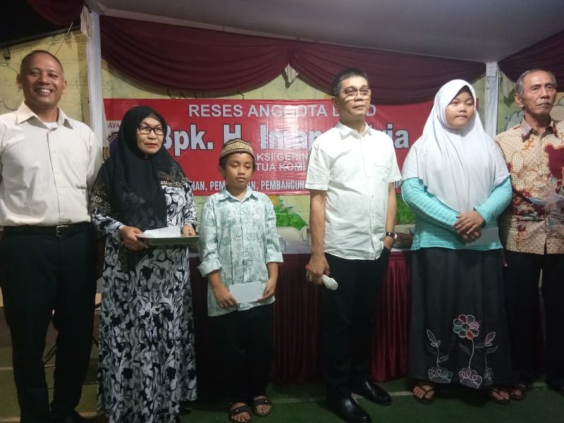 Iman Satria saat melakukan reses di RW 05 Cempaka Putih Barat, Jakarta Pusat.