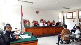 Sidang kasus suap mega proyek Meikarta di Pengadilan Tipikor Bandung.
