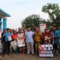 Anggawira Bersama warga Cirebon.
