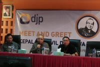 Meet And Greet: Kepala Kanwil DJP Jawa Barat II, Yoyok Satiotomo (tengah) bersama para pejabat DJP Jawa Barat II di Kanwil DJP Jawa Barat II, Jalan Ahmad Yani, Bekasi Selatan, Kota Bekasi.