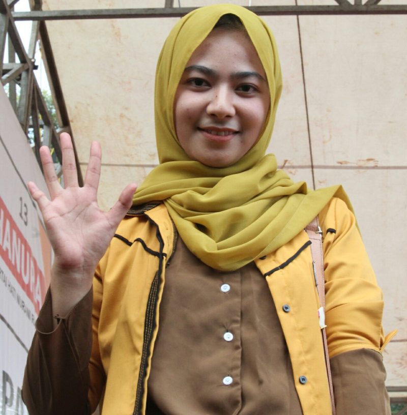 Ayu Dwi Bestary Caleg Dari Parpol  Hanura Kabupaten Bekasi Dapil 6.