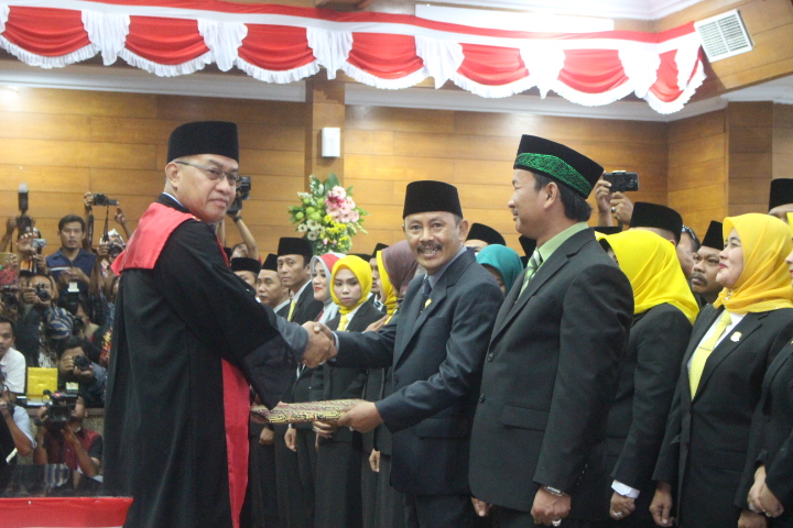 50 Anggota DPRD Kabupaten Indramayu Resmi Dilantik.