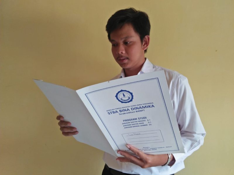 Agung Sanjaya Mahasiswa Baru STBA BINA DINAMIKA.