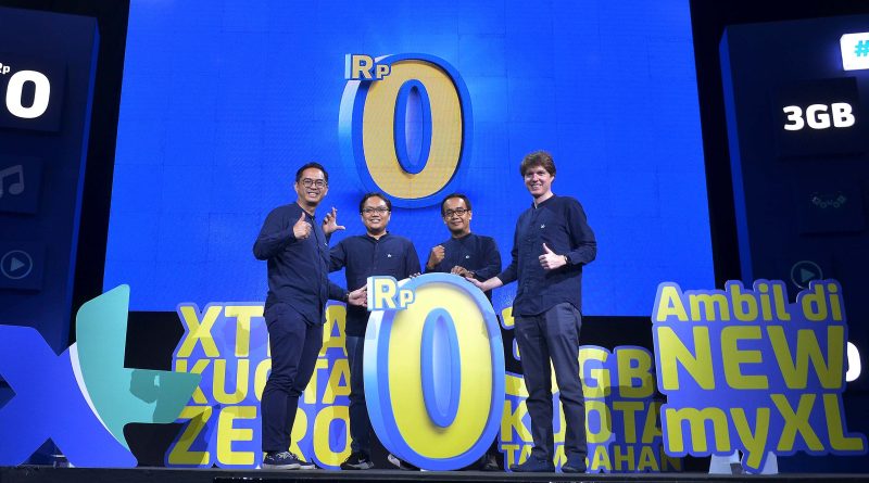 Chief Marketing Officer XL Axiata, David Arcelus Oses dalam acara peluncuran paket baru Xtra Kuota Zero di Jakarta, Senin (23/9).

XL Axiata meluncurkan paket “Xtra Kuota Zero” yang memungkinkan pelanggan XL Prabayar yang sudah berlangganan paket Xtra Combo mendapatkan tambahan kuota hingga 3GB, tanpa biaya tambahan melalui aplikasi New MyXL untuk mengakses aplikasi-aplikasi pilihannya dan diharapkan dapat memberikan layanan yang lengkap untuk pelanggan khususnya dalam mendukung aktivitas digital dalam kehidupan sehari-hari.