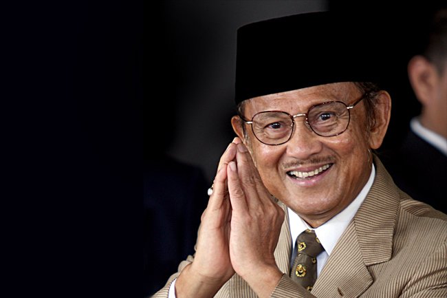 Presiden RI ke-3 BJ Habibie wafat di usia 83 tahun