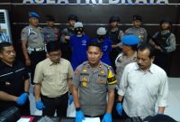 olres Cirebon Kota berhasil mengungkap motif penikaman terhadap santri Pondok Pesantren Husnul Khotimah Muhammad Rozien (17 tahun).