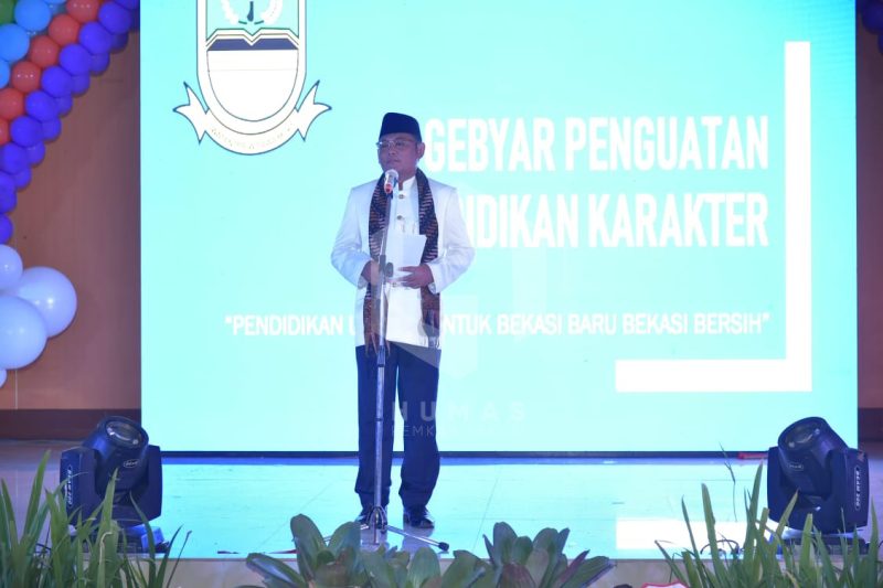  Bupati Bekasi, Eka Supria Atmaja.