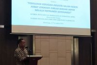 Keterangan foto Ketua kadin Karawang Faludin Damanhuri berikan sambutan