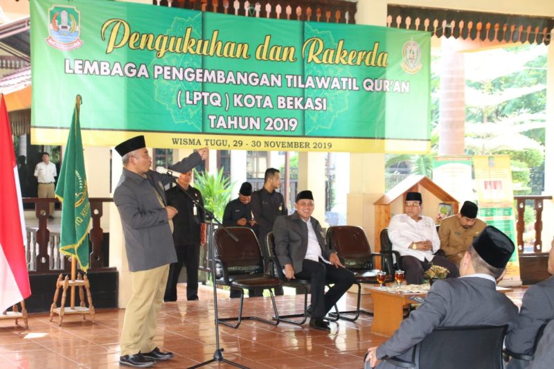 Foto: Wali Kota Lantik Wakil Wali Kota Bekasi Jadi Ketua LPTQ Kota Bekasi.
