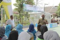 Arahan: Walikota Bekasi memberikan arahan kepada Aparatur Kecamatan Bekasi Timur.
