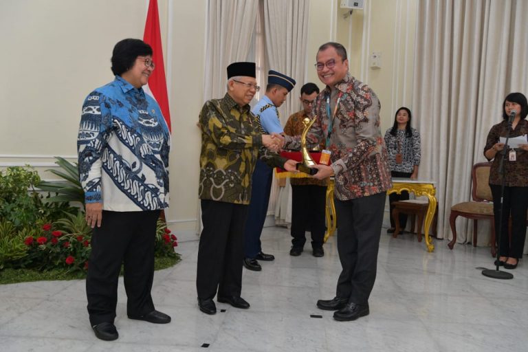 PT Pertamina (Persero) Marketing Operation Region (MOR) III Jawa Bagian Barat, meraih 5 predikat Program Penilaian Peringkat Kinerja Perusahaan dalam Pengelolaan Lingkungan Hidup (PROPER).