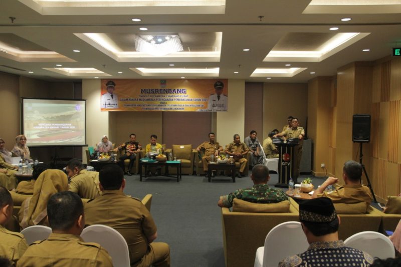 Foto : Musrenbang Tingkat Kecamatan Cikarang Pusat, Senin (27/1)
Fg : yubunk & opin/Humas