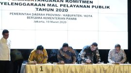 Foto : Bupati Bekasi melakukan penandatanganan komitmen Penyelenggaraan Mal Pelayanan Publik (MPP) bertempat di Kantor Kementerian PANRB, Selasa (10/3).