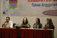 Foto : Asisten Ekonomi dan Pembangunan (Asda II) Kabupaten Bekasi, Entah Ismanto membuka bimtek penyusunan katalog elektronik (e-Katalog), Rabu (11/3) di Hotel Jawa Palace, Cikarang Utara.