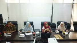Foto : DPMPTSP Kabupaten Bekasi menerima pendampingan Tim Menpan RB terkait Perencanaan Pembangunan Mal Pelayanan Publik, pada Kamis (12/3). Bertempat di Kantor DPMPTSP dan dilanjutkan dengan Kunjungan Lapangan ke lokasi rencana MPP di Cikarang Utara.