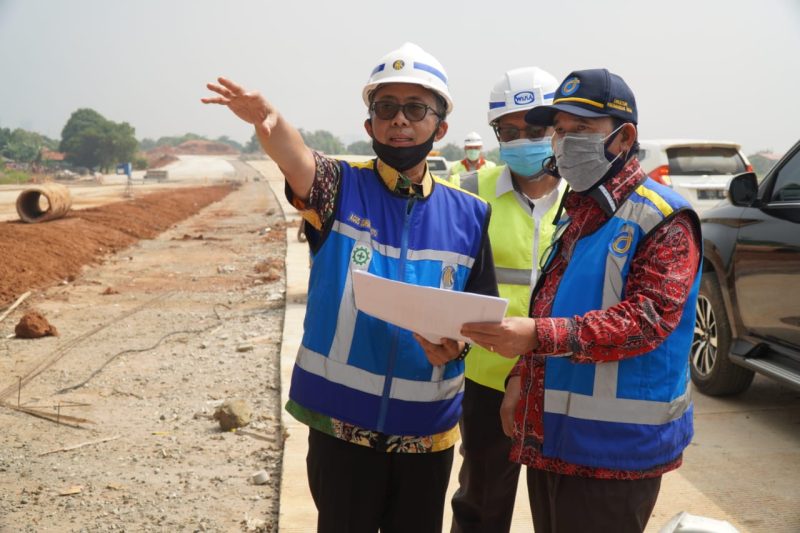 PT Jasa Marga (Persero) Tbk., melalui dua anak usahanya, yakni PT Jasamarga Kunciran Cengkareng (JKC) dan PT Cinere Serpong Jaya (CSJ) berkomitmen untuk kebut pembangunan dua ruas jalan tol yang masuk ke dalam jaringan Jalan Tol JORR II.