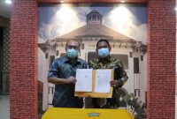 Pemerintah Kabupaten Bekasi menandatangani perjanjian penerimaan hibah barang milik negara berupa Aset Tetap Renovasi (ATR) atas Gedung Pengadilan Negeri Cikarang Klas II, pada Kamis (25/6). 