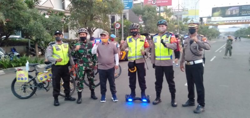 Pemerintah Kota Bekasi melakukan uji coba pelaksanaan hari bebas kendaraan bermotor atau Car Free Day pada Minggu, 5 Juli 2020.