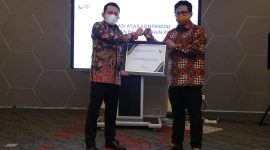 Sebagai penyumbang pajak terbesar di Kantor Pelayanan Pajak (KPP) Wajib Pajak Besar Empat pada 2020, kontribusi pajak Telkomsel tumbuh sekitar 2,6% dibandingkan dengan 2019, sedangkan total kontribusi pajak Telkomsel secara nasional yang diberikan kepada negara tumbuh 1,3% dibandingkan tahun 2019. Foto : Telkomsel