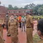 Istimewa: Wakil Wali Kota Cirebon, Eti Herwati meninjau alun-alun Kejaksan, Selasa (30/3/2021).