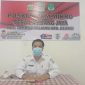Kepala Desa Lambangjaya, Kimlan Syahroni.