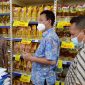 as Perdagangan dan Perindustrian (Disdagperin) Kota Bekasi mengeluarkan Surat Edaran Nomor 510/153/Disdagperin.dag untuk menindaklanjuti Peraturan Menteri Perdagangan Republik Indonesia Nomor 06 Tahun 2022 mengenai Penetapan Harga Eceran Tertinggi (HET) Minyak Goreng Sawit.