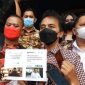 Mantan Menpora Roy Suryo usai melaporkan Menag Yaqut Cholil Qoumas ke Polda Metro Jaya pada Kamis (24/2/2022).