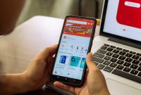 Pembaruan fitur tersebut telah mendorong transformasi digital, membuka pasar yang lebih luas, hingga memperkuat pemberdayaan pelaku UMKM di tengah situasi yang menantang akibat pandemi Covid-19. Foto : Dok. Telkomsel
