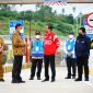 Presiden Republik Indonesia (RI) Joko Widodo meresmikan Jalan Tol Manado-Bitung.