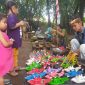 Latar Wingking saat ini menjadi perkumpulan multi komunitas. Mereka berasal dari komunitas seni, lingkungan, pecinta alam, serta beberapa komunitas lainnya.