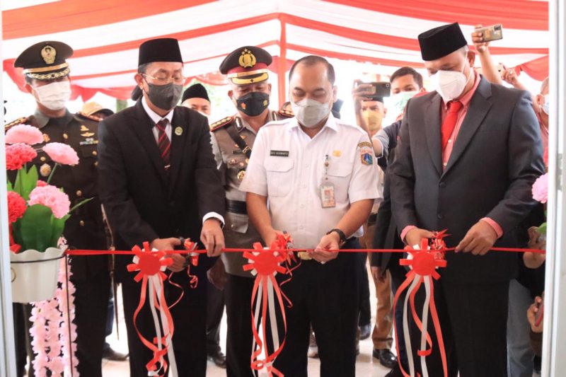 Kota Bekasi merayakan hari jadinya yang ke-25, Kamis (10/3/2022). Bertepatan dengan hari jadi kali ini, dilakukan juga peresmian fasilitas publik sektor pendidikan, kesehatan, dan pelayanan masyarakat.