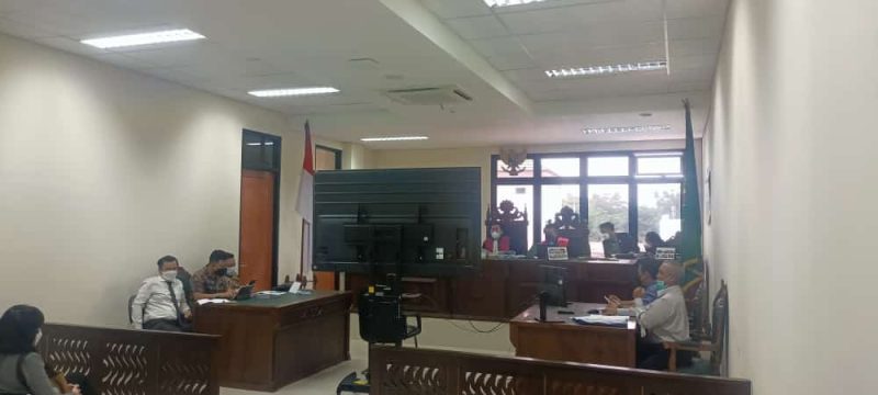 Suasana sidang Sidang lanjutan Perkara Perdata Nomor 260/Pdt.G/2021/PN Ckr antara Hartono M. Fadli selaku pihak penggugat dengan Budiyanto selaku pihak tergugat, dengan agenda mendengarkan keterangan saksi dari pihak penggugat di Pengadilan Negeri Cikarang yang dihadiri kuasa hukum dari kedua belah pihak, Kamis (10/3/2022).
