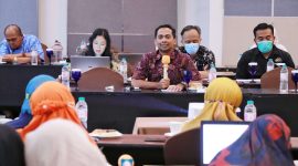 Badan Perencanaan Pembangunan Daerah (Bappeda) Kabupaten Bekasi menggelar rapat sinkronisasi pokok pikiran (pokir) usulan DPRD Kabupaten Bekasi, di Hotel Sakura, Kecamatan Cikarang Pusat, pada Kamis (10/03/2022). Foto: WULAN MAULIDDA/NEWSROOM DISKOMINFOSANTIK
