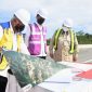 Presiden Joko Widodo meninjau langsung sodetan akses jalan menuju rencana IKN di Provinsi Kalimantan Timur, Selasa (24/08 - 2021) / BPMI Setpres