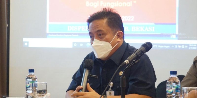 foto: Sekretaris Daerah Kabupaten Bekasi, Dedy Supriyadi perbaikan Rutilahu tersebut harus segera dilakukan mengingat sebentar lagi akan memasuki bulan suci Ramadhan. 