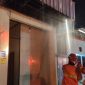 Sebuah ruko di Komplek TVRI Porsis, Kelurahan Jatirahayu, Kecamatan Pondok Melati, Kota Bekasi, yang terbakar.