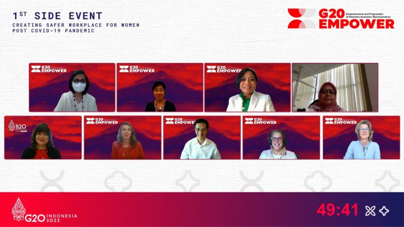 Foto : Deputi Bidang Kesetaraan Gender Kementerian PPPA, Lenny N. Rosalin, Chair G20 EMPOWER, Yessie D. Yosetya, Co- Chair G20 EMPOWER, Rinawati Prihatiningsih, Asisten Deputi Peningkatan Partisipasi Lembaga Profesi & Dunia Usaha Kemenpppa RI, Eko Novi, Advocate G20 Empower - B20 Indonesia Chairwoman dan CEO Sintesa Group, Shinta Kamdani, Advocate G20 Empower – Italy dari JLL Italy, Barbara Cominelli, Advocate G20 Empower Indonesia dari PT. Unilever Indonesia Tbk, Willy Saelan, G20 Empower Delegate Australia dari Infrastructure Australia, Romilly Madew, dan Chairman of the Executive Board of Aon Holdings B.V, Marguerite Soeteman Reijnen.
