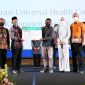 Foto : Bupati Purwakarta, Anne Ratna Mustika pada agenda Deklarasi UHC Kabupaten Purwakarta di Bale Sawala Yudistira, Jumat 22 April 2022. Dalam agenda tersebut, BPJS Kesehatan Cabang Karawang dan Pemkab Purwakarta 
