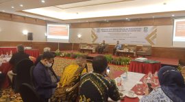 Foto : Sekretaris DPRD Kota Bekasi Hanan Tarya dalam sambutannya menyampaikan ucapan Selamat Hari Raya Idul Fitri dan memberikan catatan penting terkait Tema yang dibahas yaitu Sinergitas DPRD dan OPD dalam Perencanaa Pembangunan Kota Bekasi Tahun 2023.