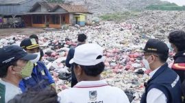Foto : Pemerintah Kabupaten Bekasi tengah menyiapkan beberapa rencana untuk menata Tempat Pembuangan Akhir (TPA) Burangkeng, di Desa Burangkeng Kecamatan Setu. 