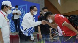 Foto : Pj Bupati Bekasi Dani Ramdan hadir langsung di Kota Solo Jawa Tengah, untuk memberikan dukungan kepada atlet asal Kabupaten Bekasi yang berjuang untuk kontingen Indonesia di ajang ASEAN Para Games 2022.
