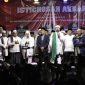Gubernur Jabar Ridwan Kamil bersama Pj Bupati Bekasi Dani Ramdan dan unsur Forkopimda menghadiri Istighosah bersama Maulana Habib Luthfi Bin Yahya di Plaza Pemda Kabupaten Bekasi, Cikarang Pusat, Senin (15/08/22) malam. 
