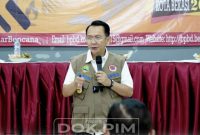 foto : Pj Bupati Bekasi Dani Ramdan saat berbicara di acara Pelatihan Pencegahan dan Mitigasi Bencana yang diselenggarakan oleh BPBD Kota Bekasi, di Gedung Balai Warga, Perumahan Irigasi Bekasi Timur, Jumat (05/08). Foto : Prokopim Pemkab Bekasi.
