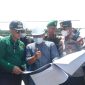 Foto :  Ketua Pokdarwis Pantai Mekar Darmansah Alam mendampingi Pj Bupati Dani Ramdan, Camat Muaragembong Lukman Hakim, dan Tim pembangunan penataan Kawasan Wisata Mangrove Pantai Mekar, Kecamatan Muaragembong, Kabupaten Bekasi pada Sabtu (20/08/2022).FOTO: IST