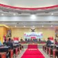 SIDANG PARIPURNA ISTIMEWA: Gubernur Jawa Barat Ridwan Kamil saat menghadiri Sidang Paripurna Istimewa Tasyakuran Hari Jadi Kabupaten Bekasi Ke-72 di Gedung DPRD Kabupaten Bekasi pada Senin (15/08/2022).