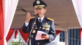 Pj Bupati Bekasi, Dani Ramdan menjadi inspektur upacara Hari Perhubungan Nasional ke-52 tingkat Kabupaten Bekasi, di Kantor Dinas Perhubungan, Jl. Industri No. 5 Cikarang Kota, Kecamatan Cikarang Utara, Kabupaten Bekasi, Selasa (27/09/22). 