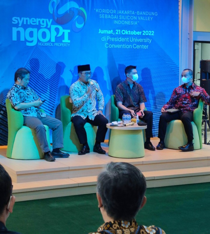 Dialog Santai: Gubernur Jawa Barat Ridwan Kamil menghadiri acara Synergy Ngopi (Ngobrol Property) yang diadakan oleh Jababeka dan Synergy Group, Jumat 21 Oktober 2022.
