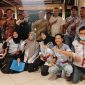 Keterangan foto : Pj Bupati Bekasi Dani Ramdan, Sekda Kabupaten Bekasi Dedy Supriadi, Kepala BKPSDM Kabupaten Bekasi H.Abdilah dan Ketua Koni Kabupaten Bekasi, Reza Lutfi Hasan berfoto bersama atlet menembak Kabupaten Bekasi.